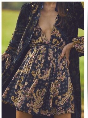 Free People Floral Black Printed Arzel Mini Dress size S